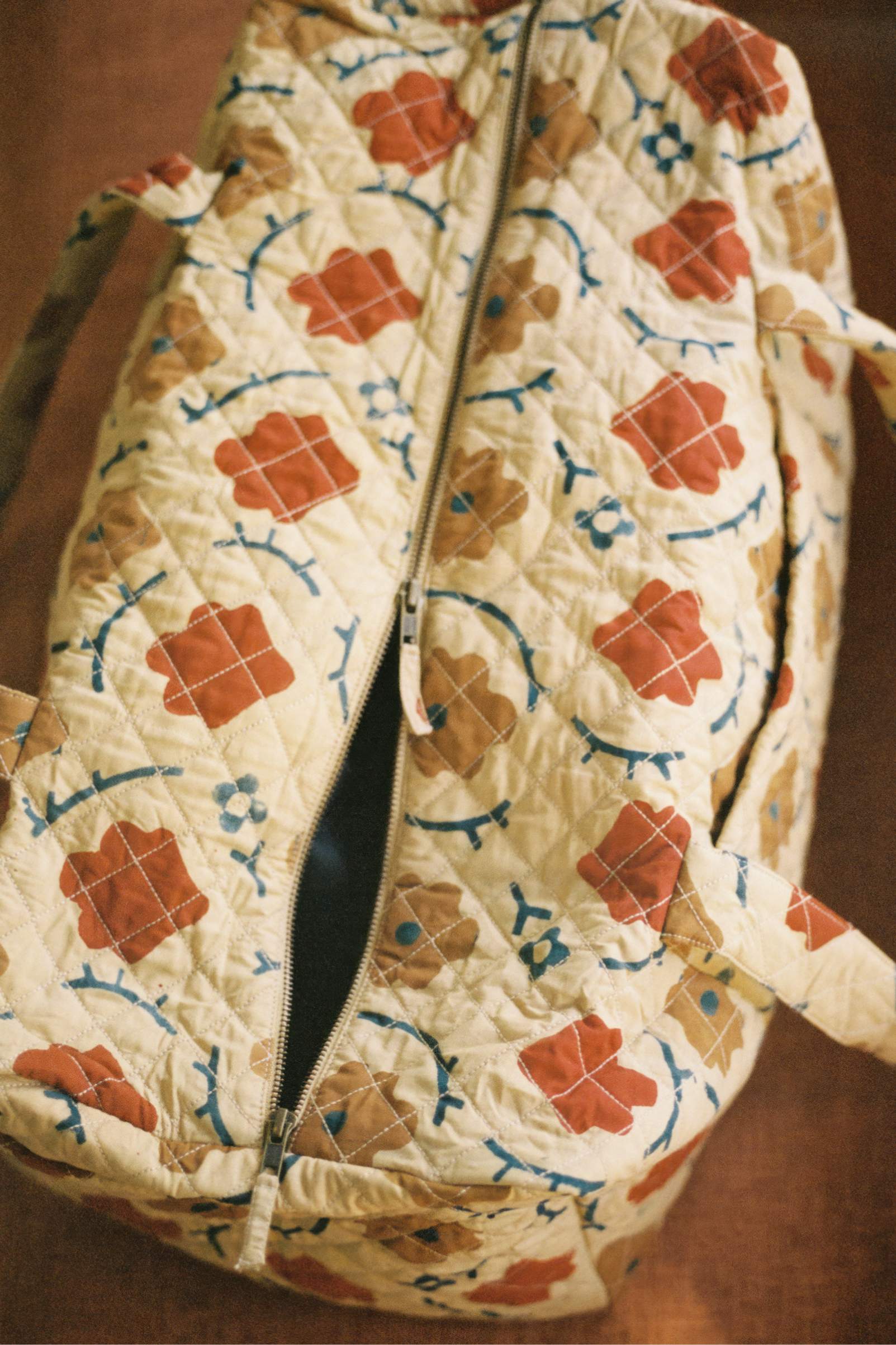 Maria Quilted Duffel | Oak Leaf - Image 5