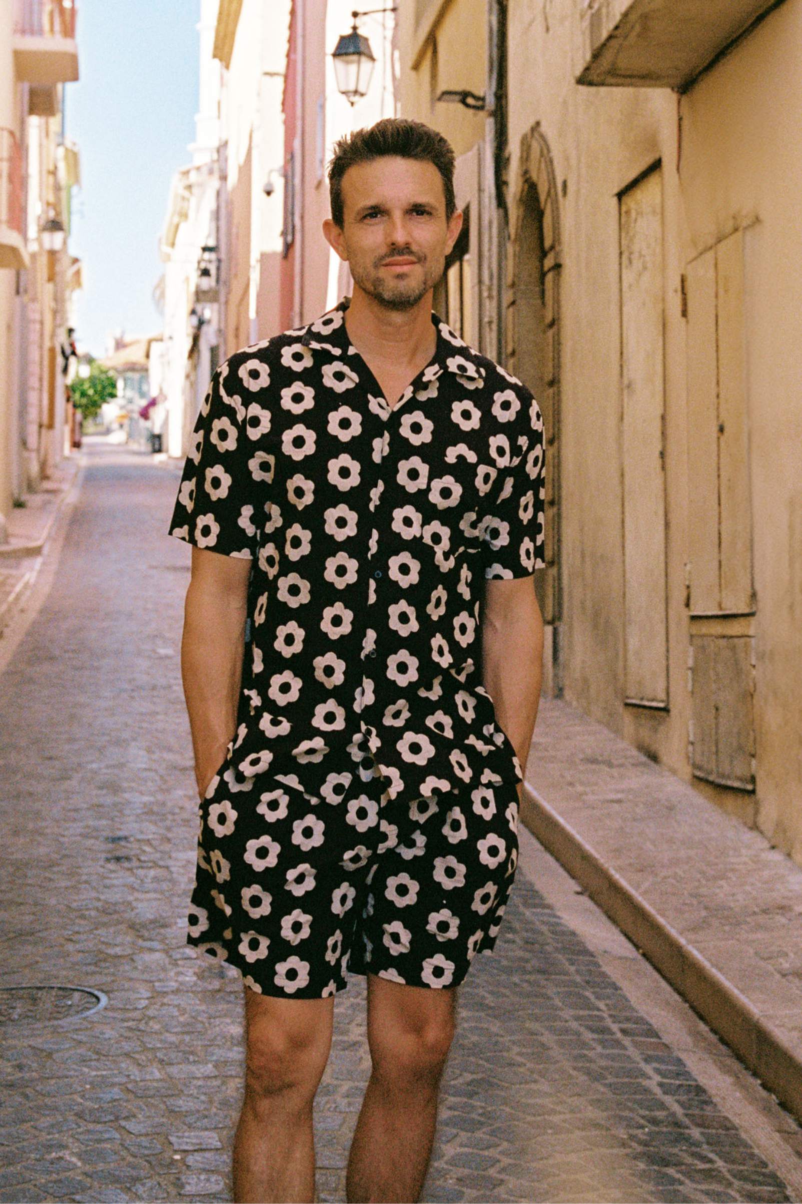 The Gilberto Shorts | Noir Daisy - Image 3